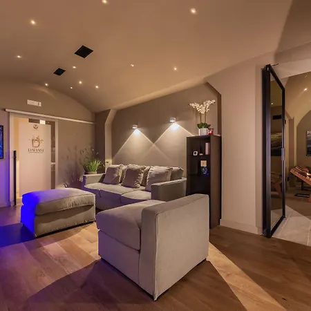 Palazzo Dama - & - Preferred & Hotel