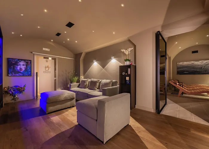 Palazzo Dama - & - Preferred & Hotel